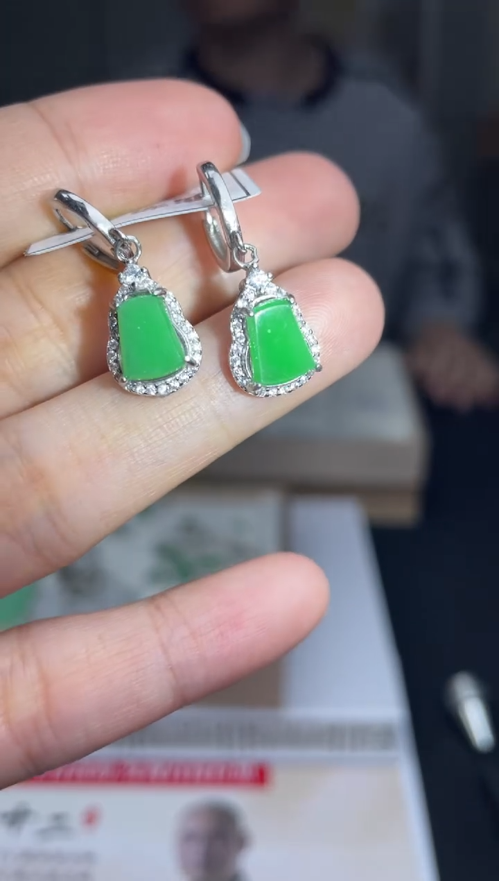 【闪购商品】定制翡翠未镶嵌2-10HDJT0131327