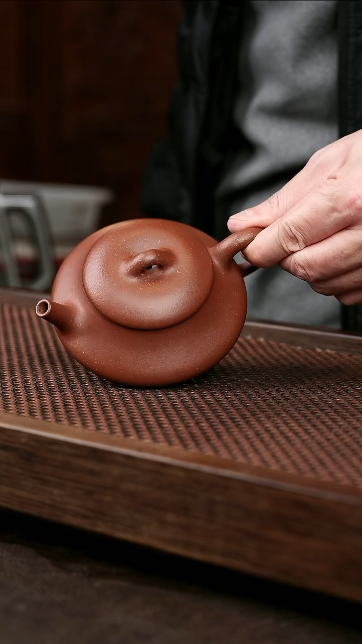 茶壶紫砂红降坡剑瓢