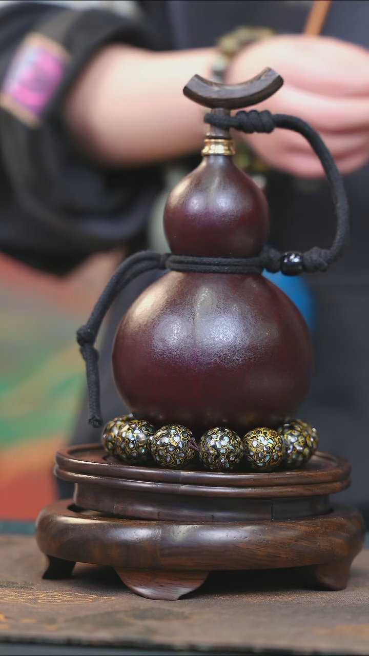 【闪购商品】YE134大漆酒葫芦不包手串及旋转底座