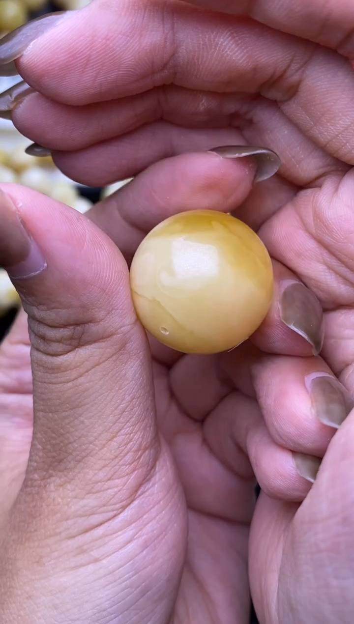 裸石琥珀未镶嵌大小姐珠宝53