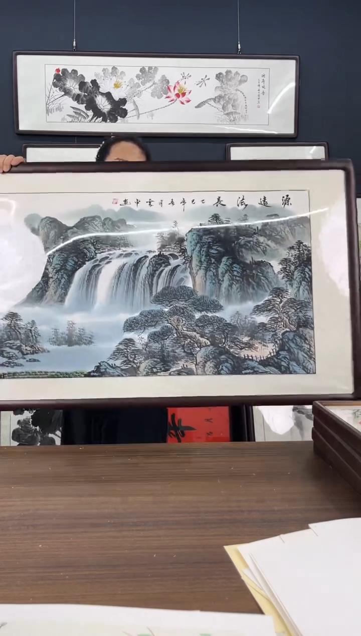 圆形代云中-山水124*64绘画