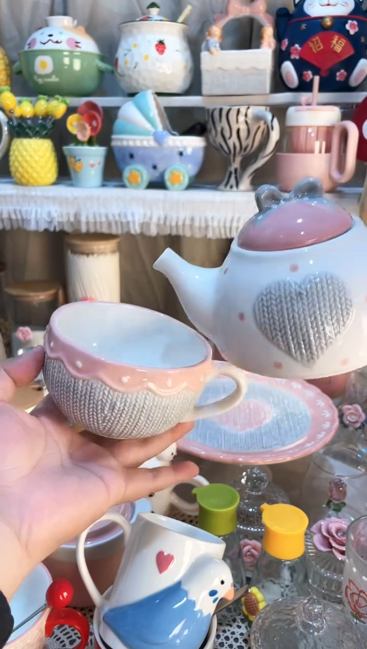 【闪购商品】瓷片一壶一杯 质量好发货快放心拍