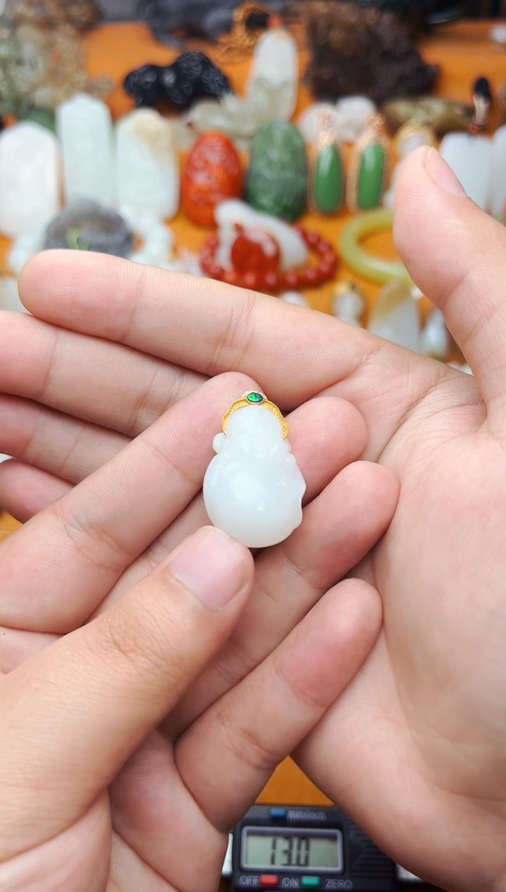 【闪购商品】和田玉颈饰18K金镶嵌财神