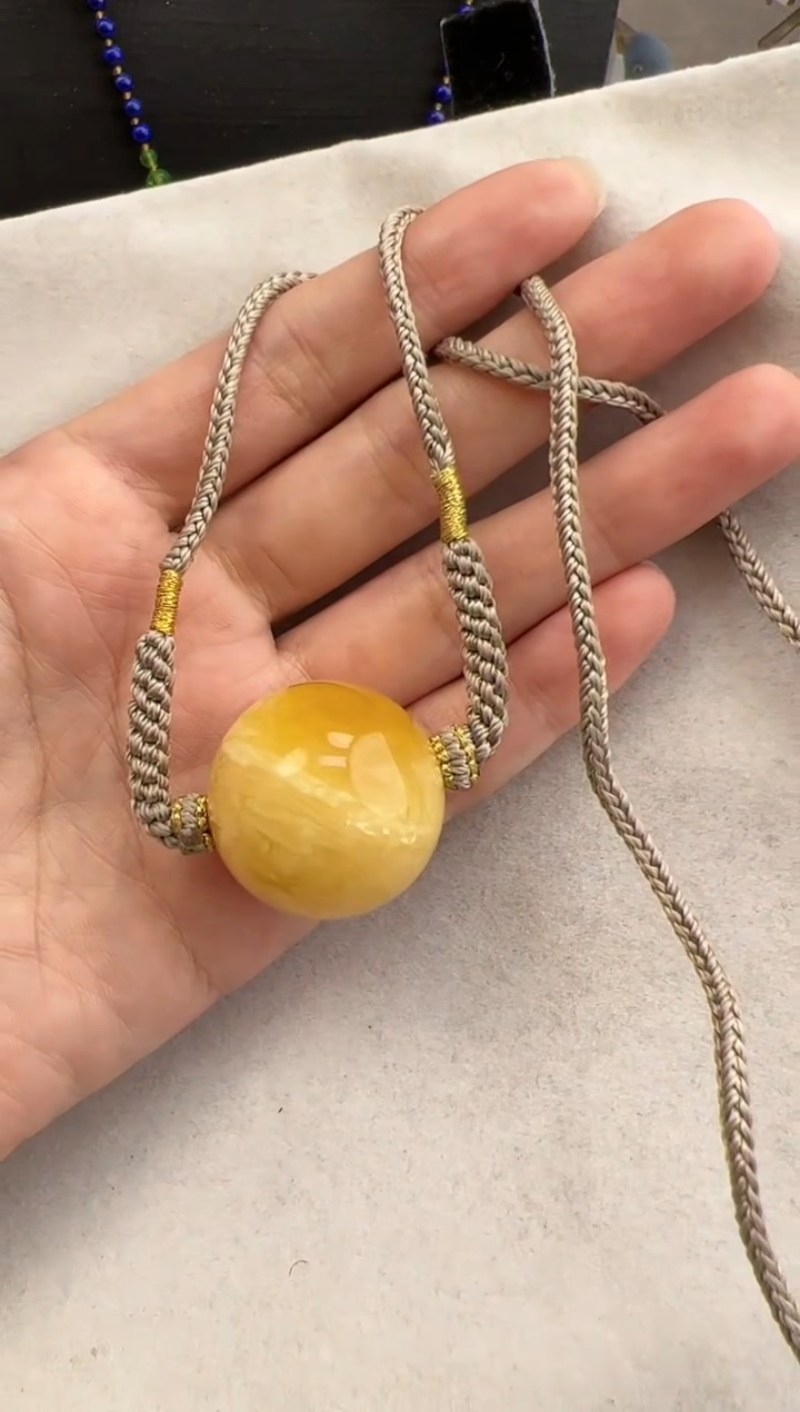 【闪购商品】琥珀裸石未镶嵌10118222-吊坠