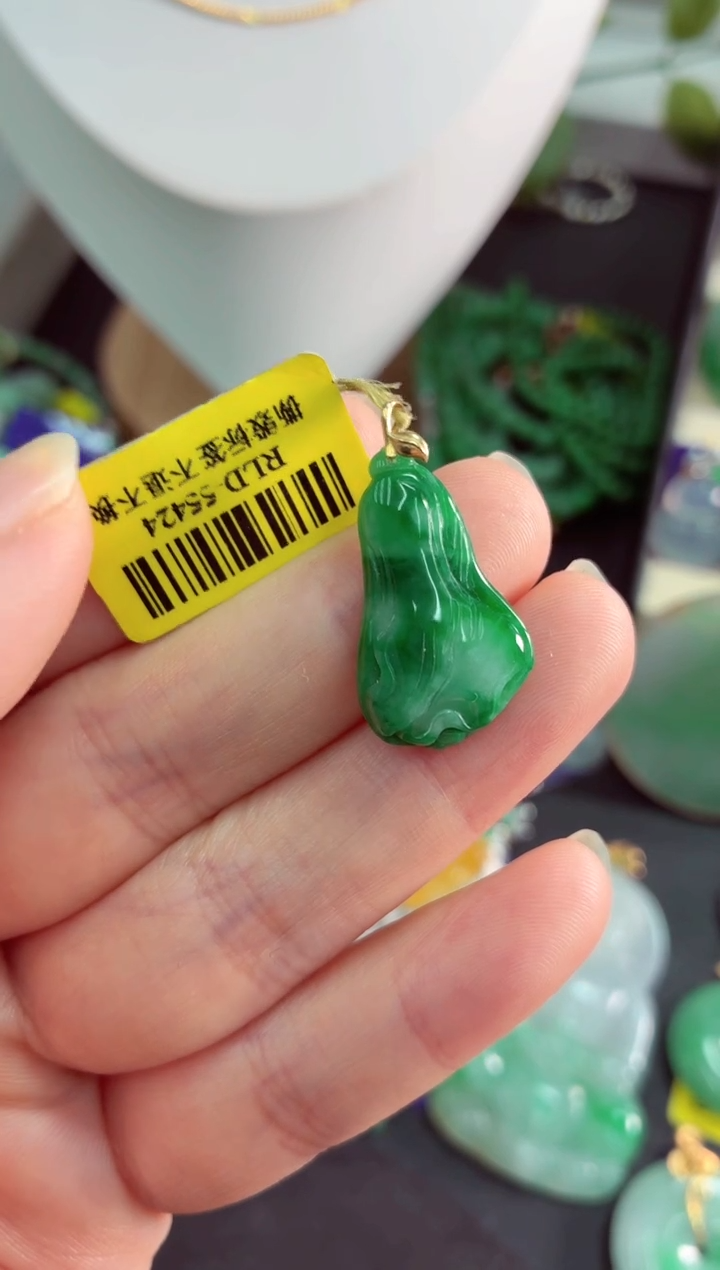 吊坠(不含链)18K金镶嵌翡翠挂件