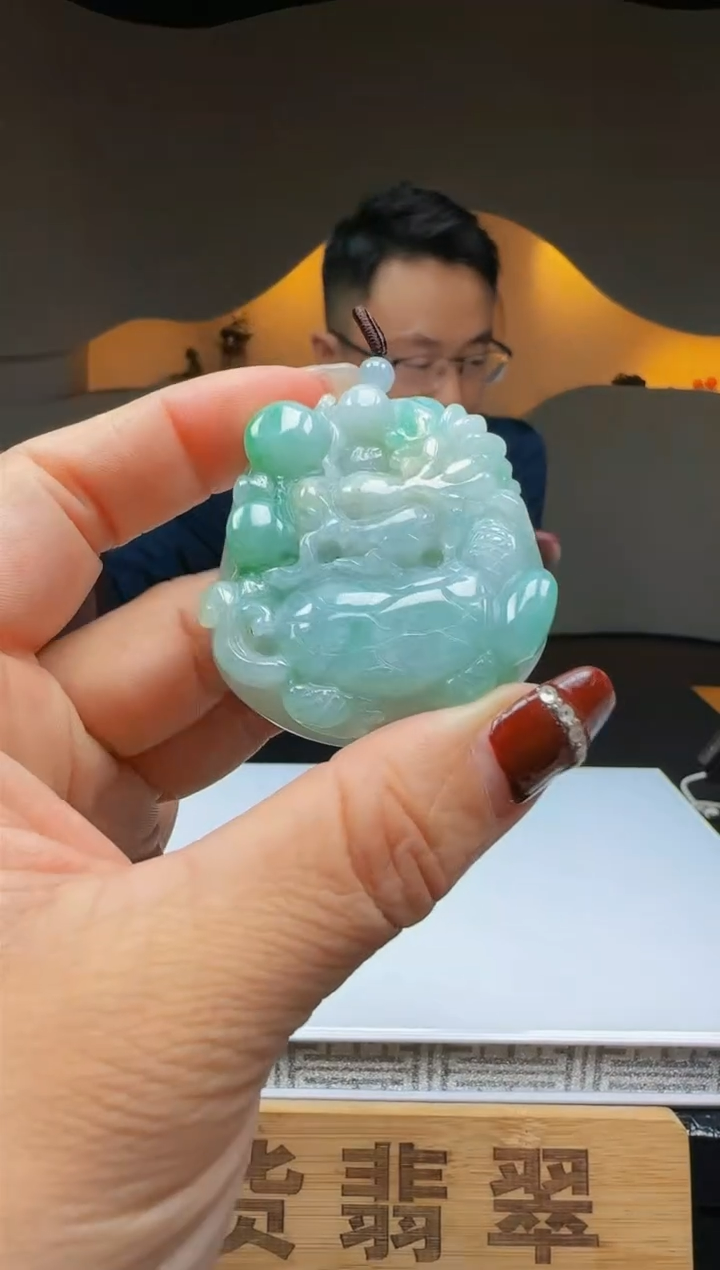 【闪购商品】定制翡翠未镶嵌Q04896翡翠毛货