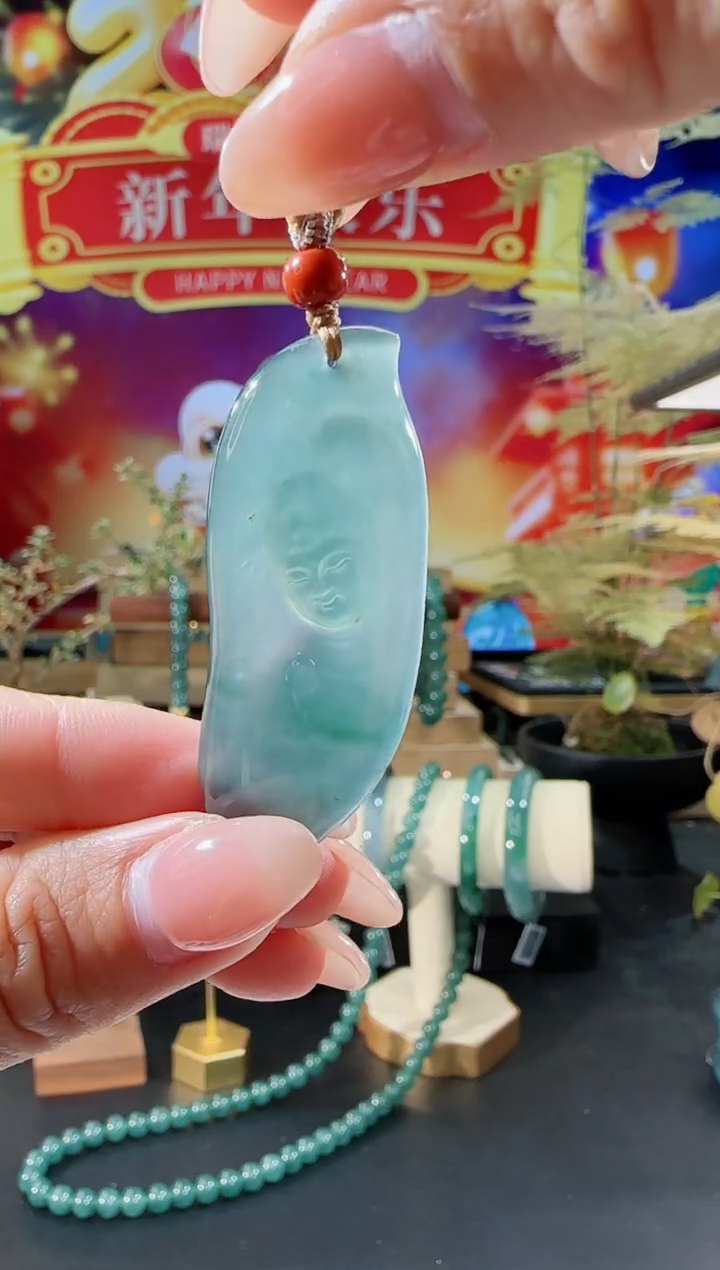 【闪购商品】翡翠吊坠(不含链)未镶嵌法相