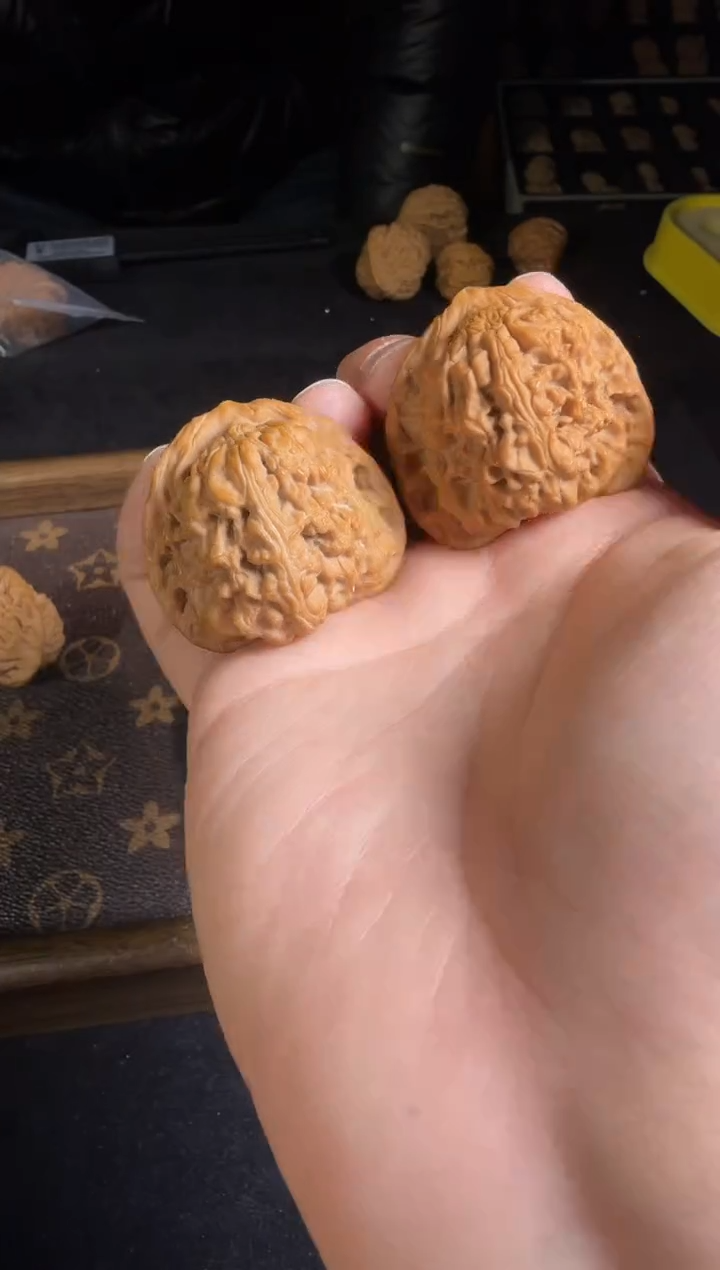 吊坠文玩核桃41尺全品三角疆