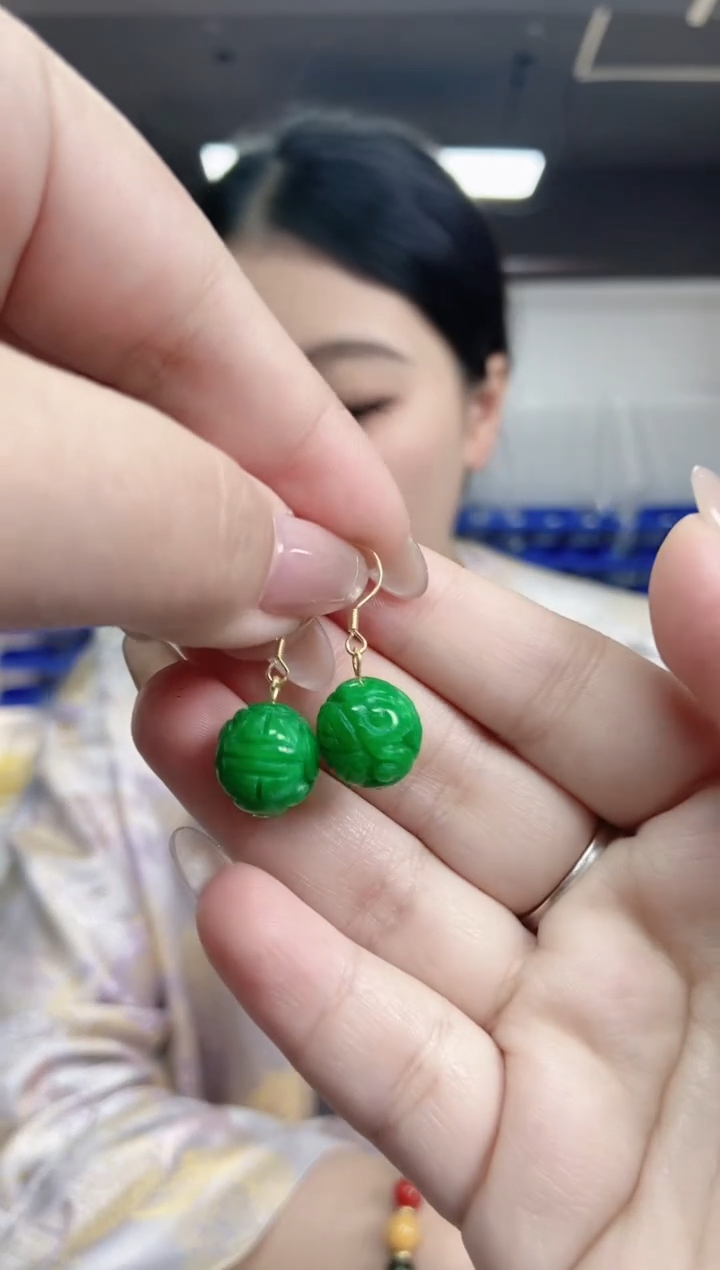 【闪购商品】翡翠耳饰未镶嵌多样性发其一颜色微差