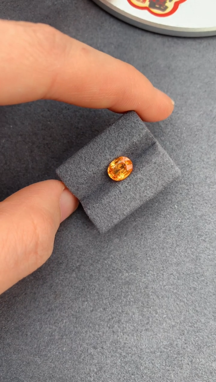 【闪购商品】石榴石（芬达石）裸石未镶嵌1.8ct芬达