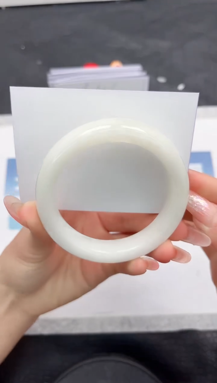 【闪购商品】和田玉手镯未镶嵌Q382-55