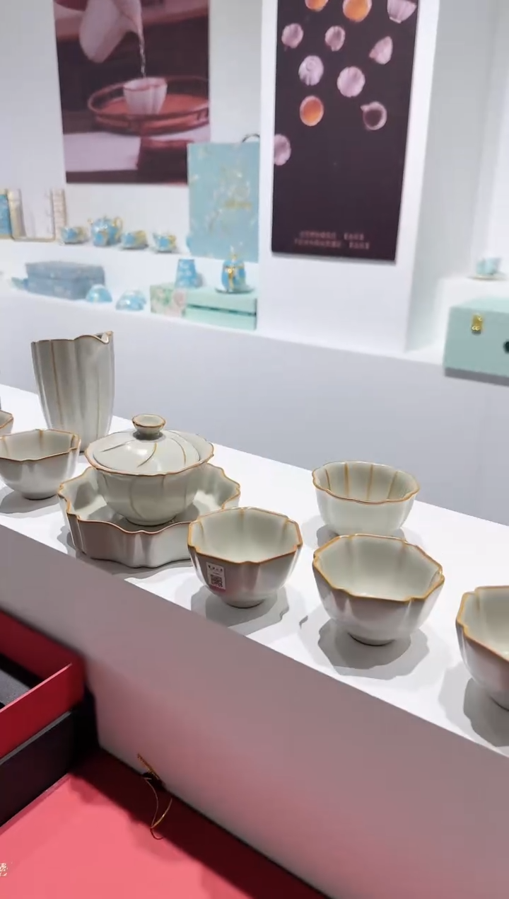 【闪购商品】小乔推荐如图所示