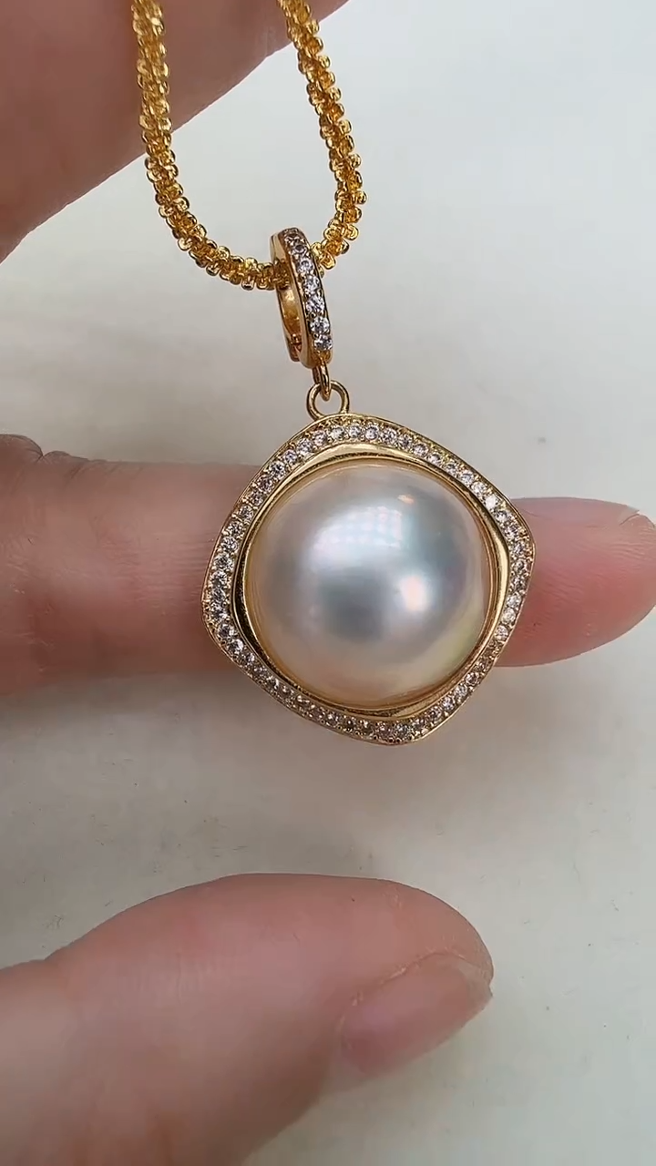 未镶嵌颈饰拼合珍珠（马贝珠）金色四方