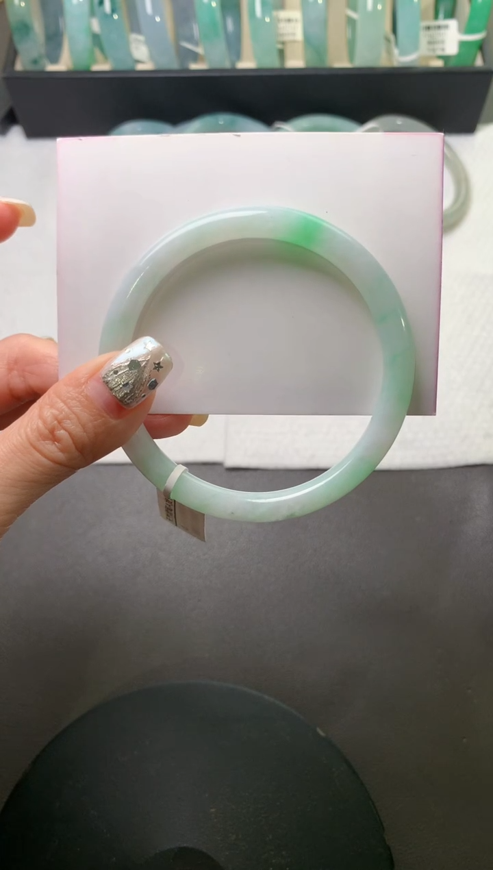 未镶嵌手镯（圆镯）翡翠58.2*7.1*7.4