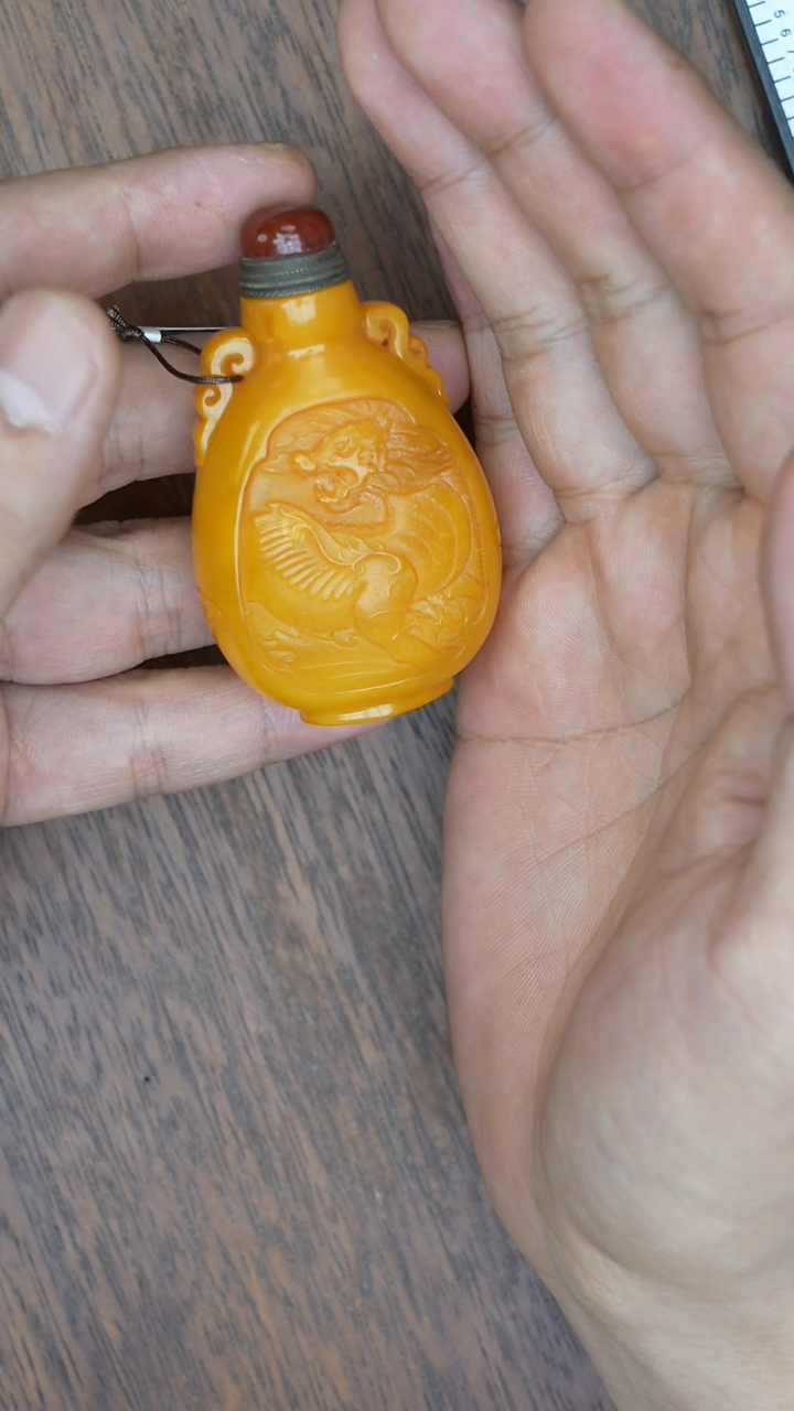 【闪购商品】琥珀裸石未镶嵌老蜡鼻烟壶