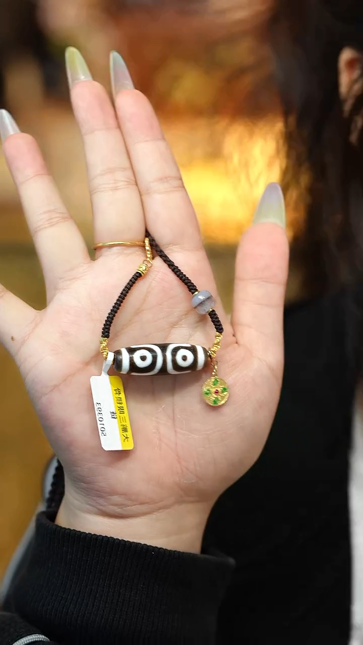 未镶嵌颈饰玛瑙/玉髓（覆膜）Q33266多样性发其一