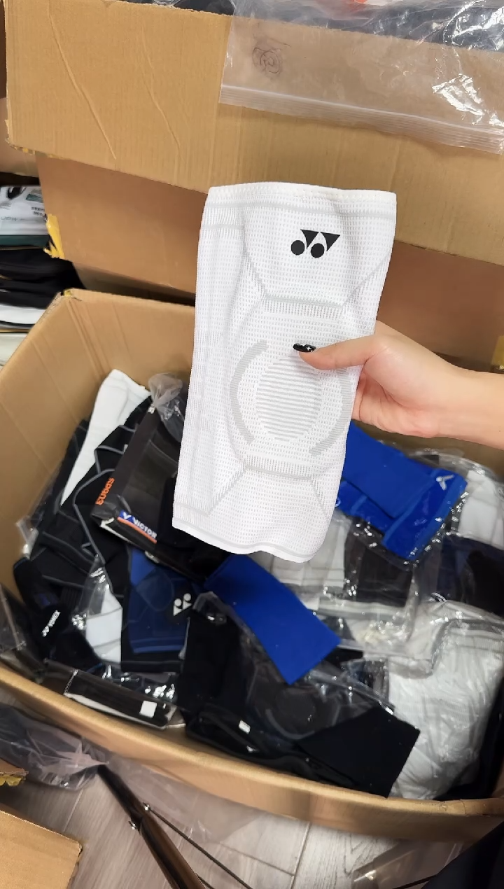 VICTOR胜利正品微瑕球拍球服护具   47