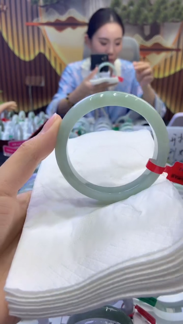 未镶嵌手镯翡翠00003999