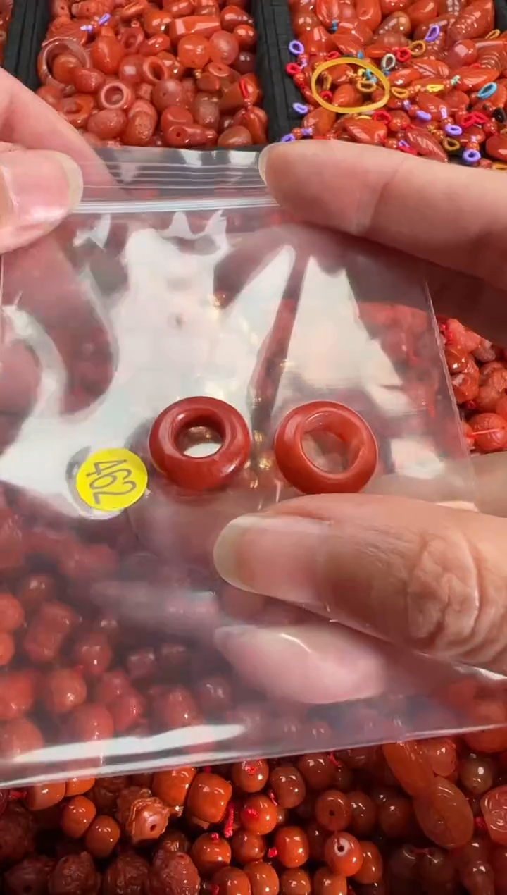 【闪购商品】南红玛瑙颈饰未镶嵌1