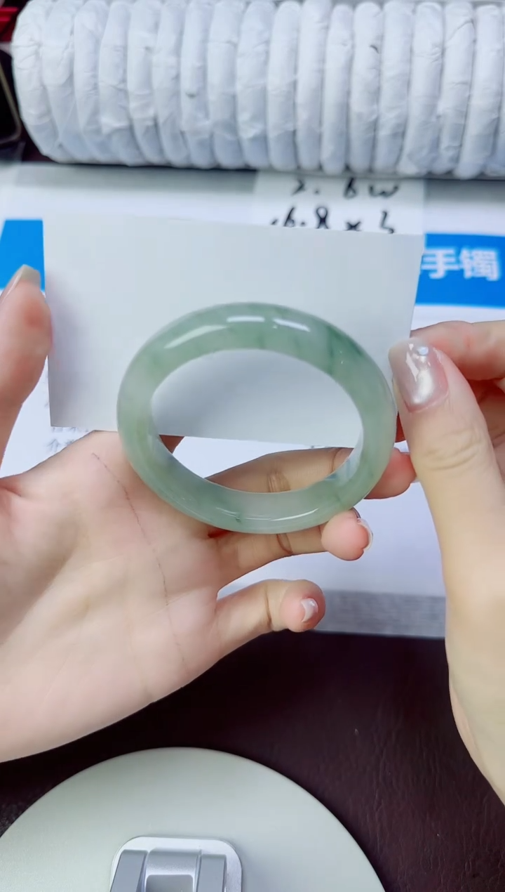 石英质玉手镯未镶嵌204/