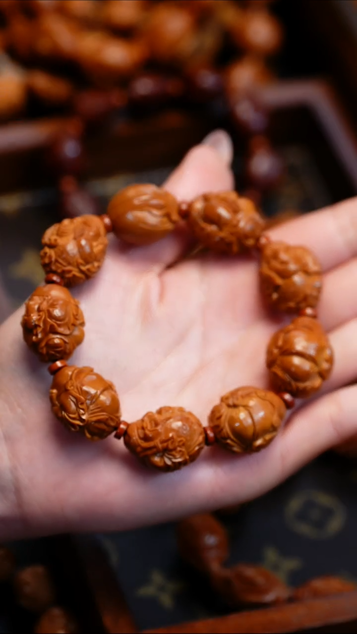 【闪购商品】橄榄核吊坠苏工橄榄核