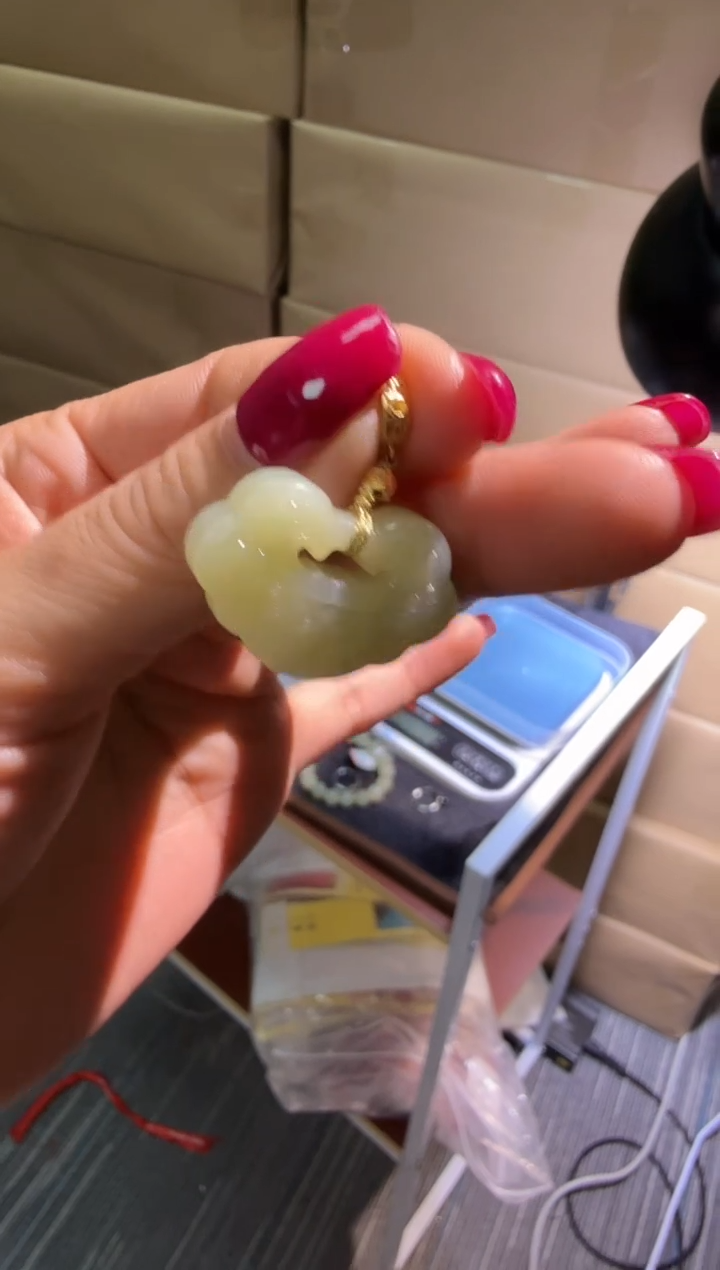 【闪购商品】和田玉吊坠(不含链)未镶嵌若羌黄口和田玉吊坠