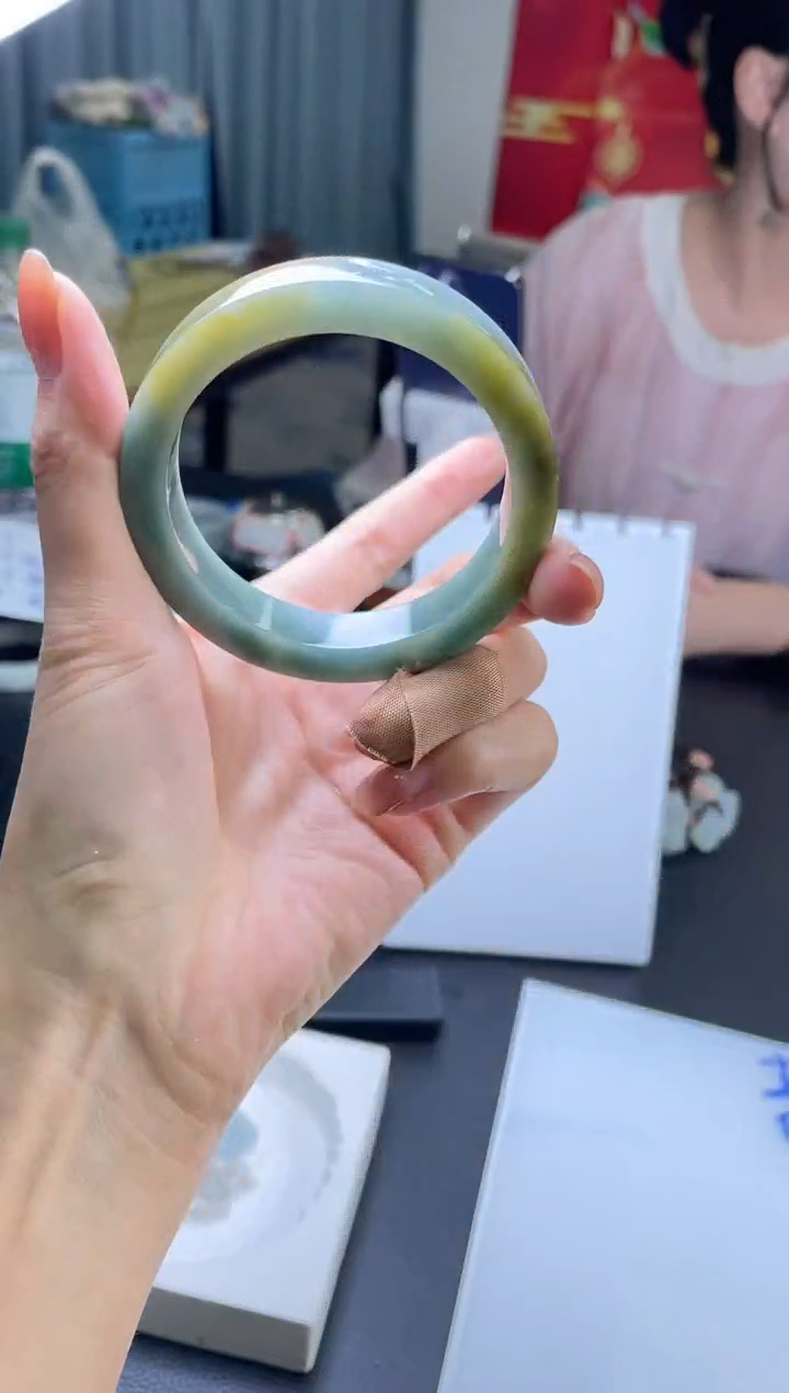【闪购商品】定制翡翠手镯未镶嵌手镯