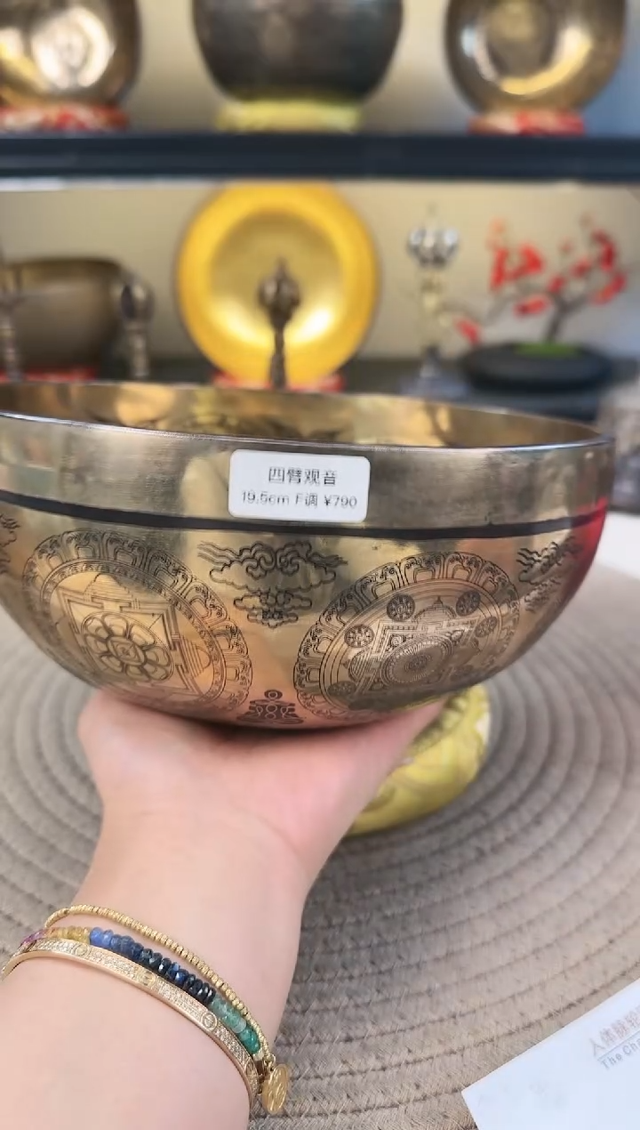 【闪购商品】唐卡精雕四臂观音19.5-F送配件790