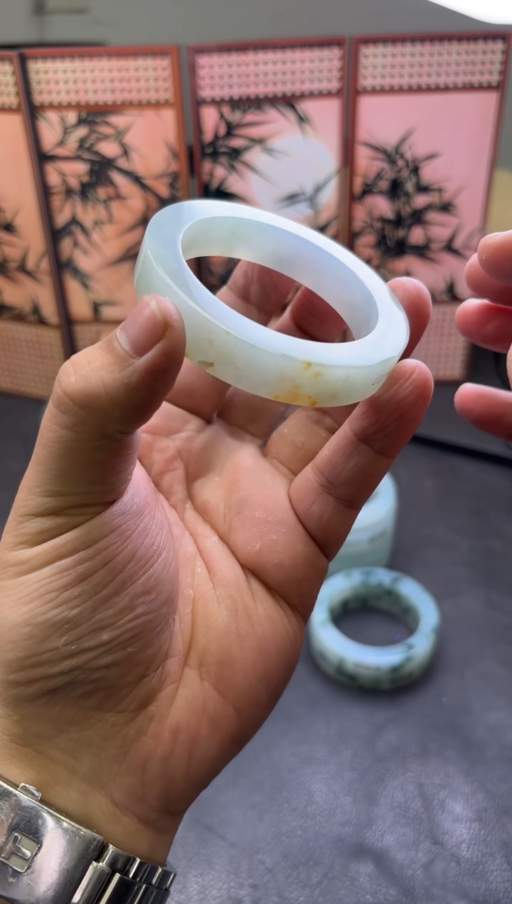 未镶嵌手镯定制翡翠吾****饰手镯