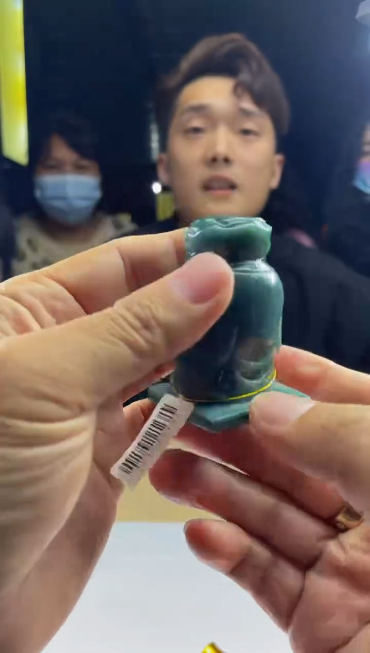 【闪购商品】定制翡翠未镶嵌    2014