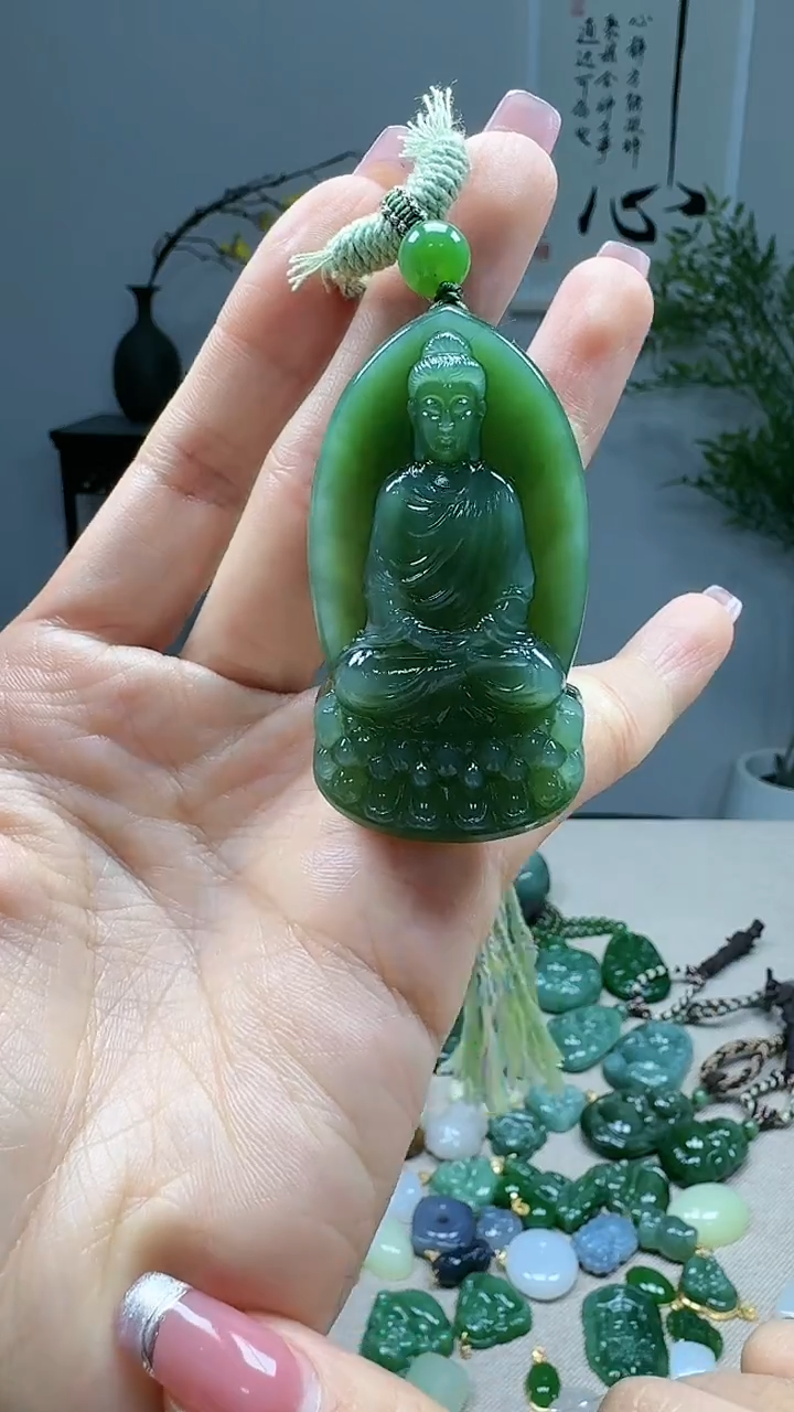 未镶嵌和田玉挂件1