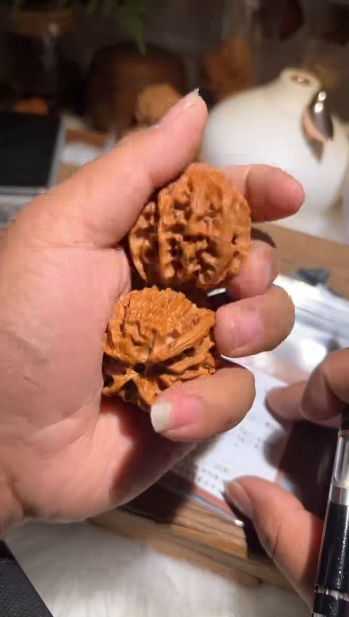 【闪购商品】文玩核桃吊坠窈窕苹果138