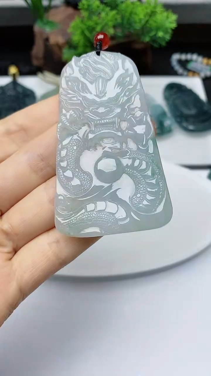 【闪购商品】翡翠颈饰未镶嵌