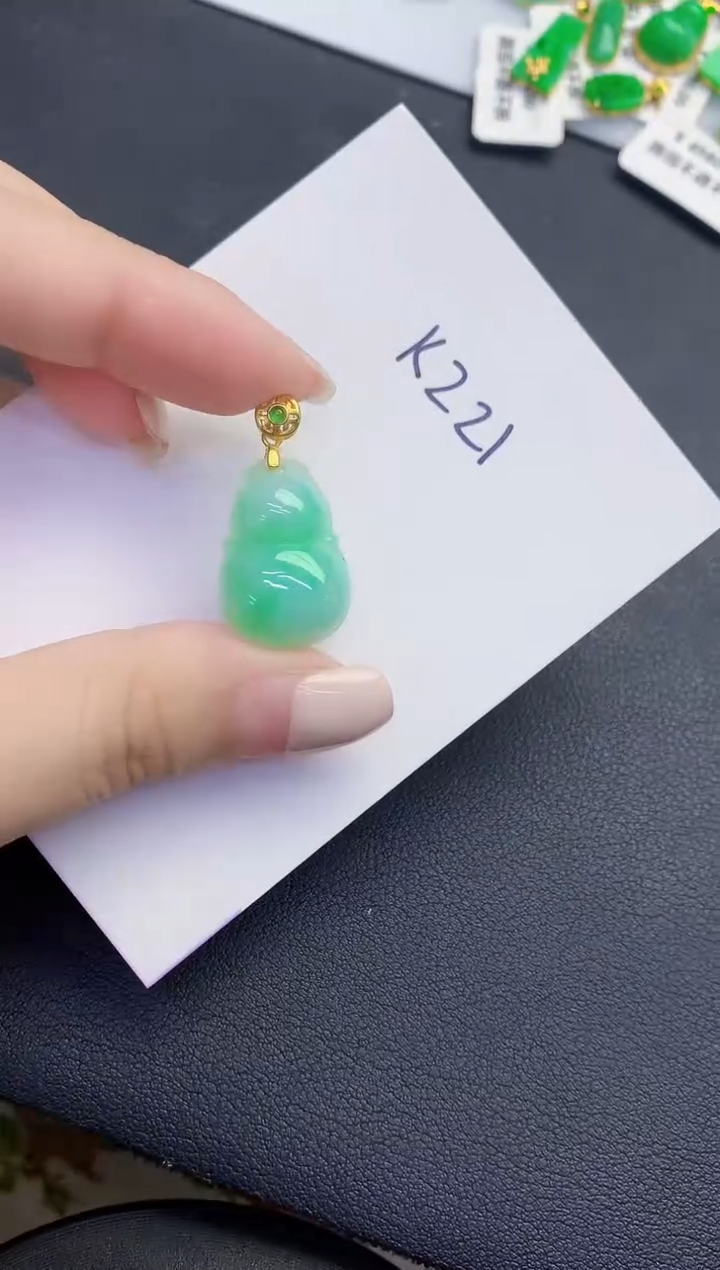 颈饰未镶嵌翡翠缅甸天然翡翠A货