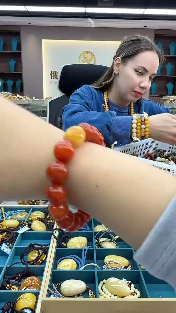 未镶嵌手链南红玛瑙225秒拍号 假一罚三 