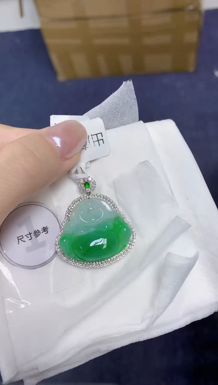 翡翠18K金镶嵌颈饰天然缅甸翡翠A货百元以上9元证书费自理