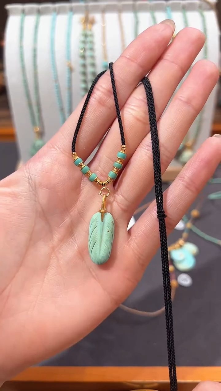 【闪购商品】绿松石颈饰18K金镶嵌绿松石项链