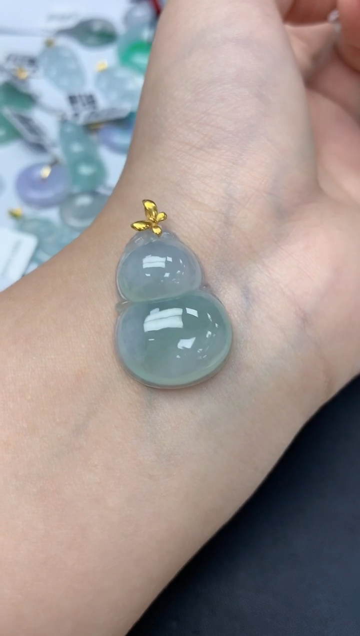 颈饰18K金镶嵌翡翠百元以上9元证书费自理