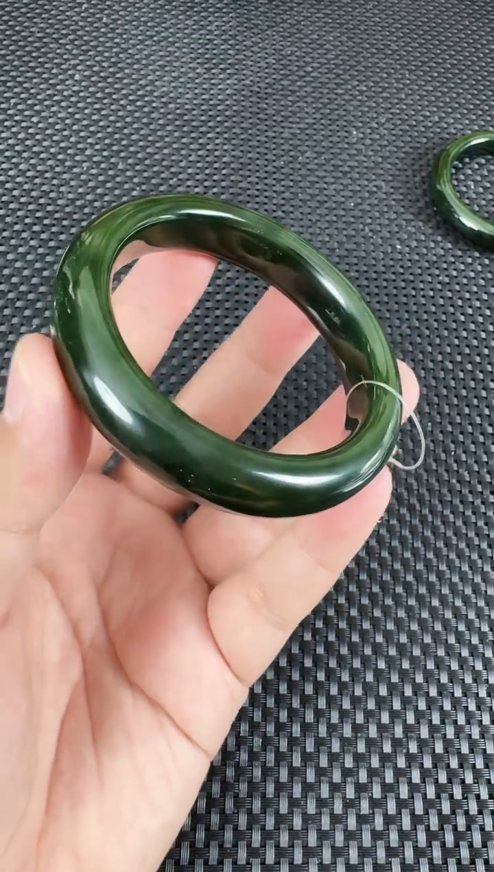 【闪购商品】和田玉（碧玉）手镯未镶嵌约56.1MM