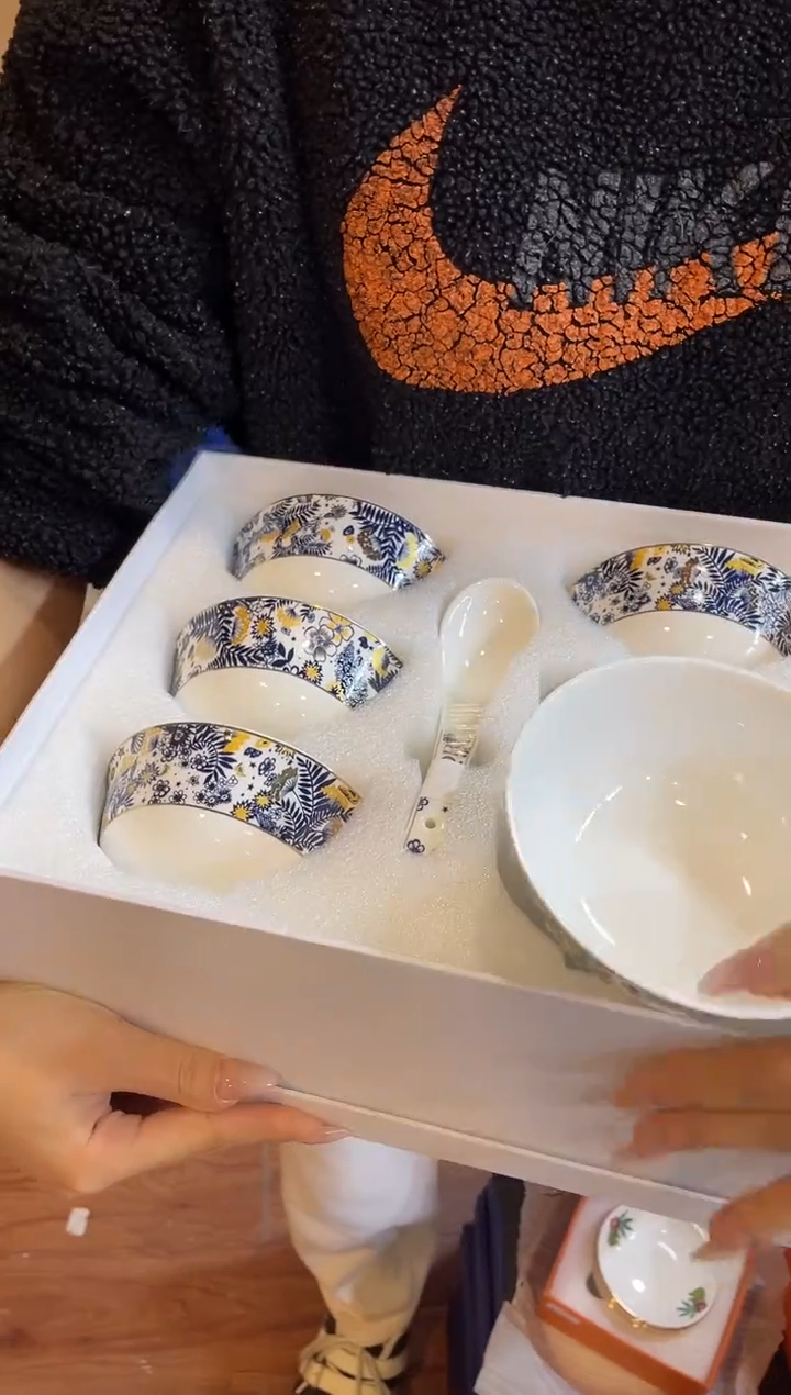 杯鸿辉家品牌瓷器，京东包邮！