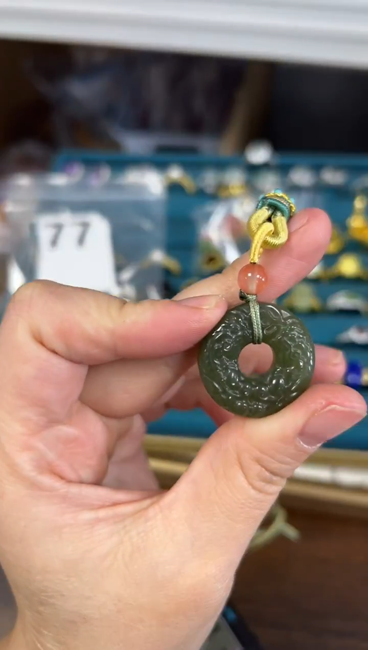 项链未镶嵌和田玉孤品青黄口圆牌吊坠[559]