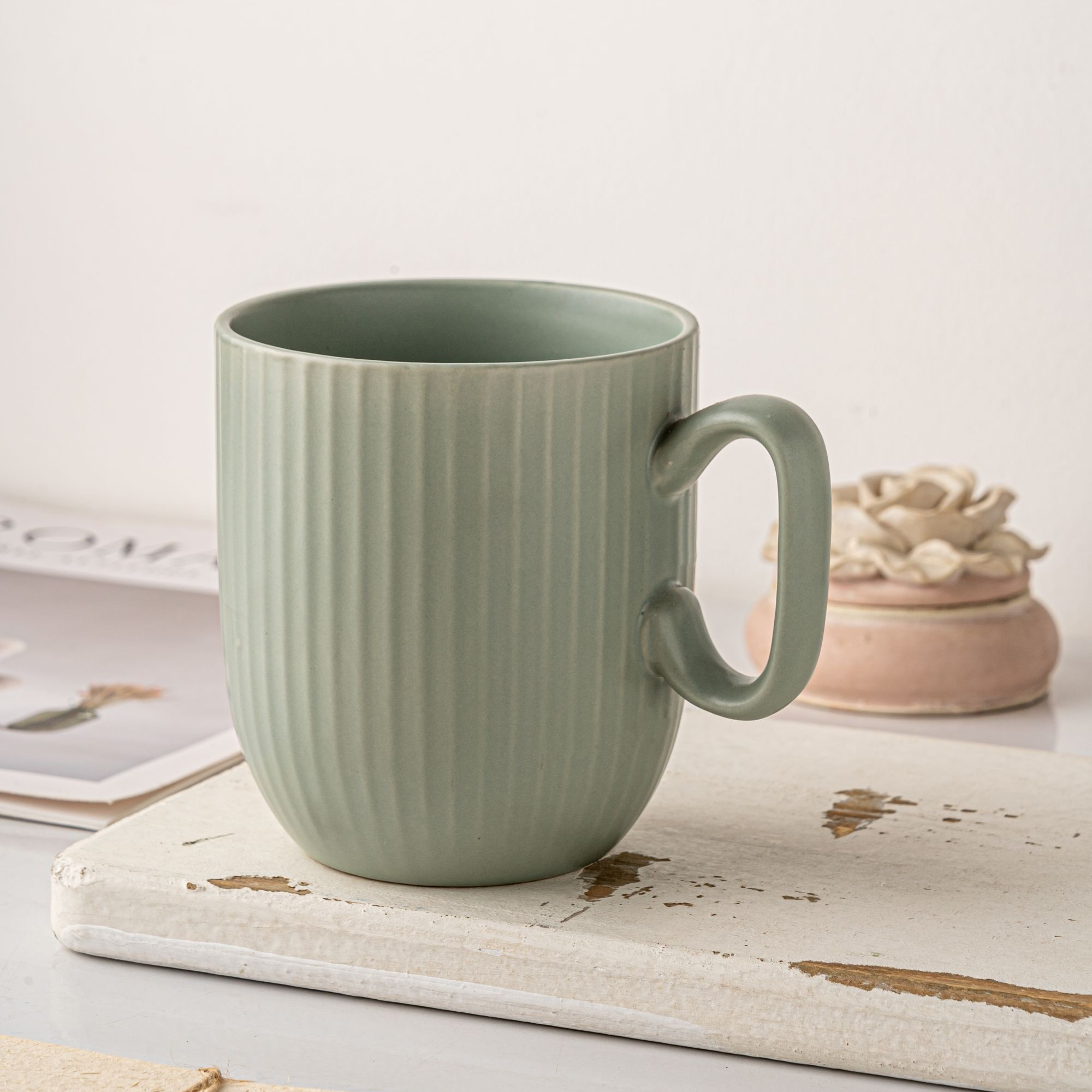 欧式简约风条纹浮雕无图案马克杯情侣绿色咖啡杯带盖