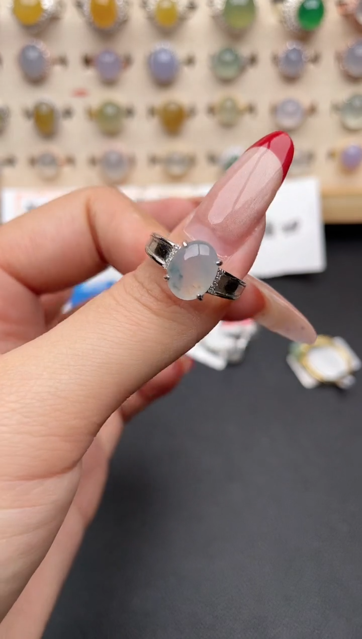 【闪购商品】翡翠戒指银S925镶嵌一物一证一礼盒