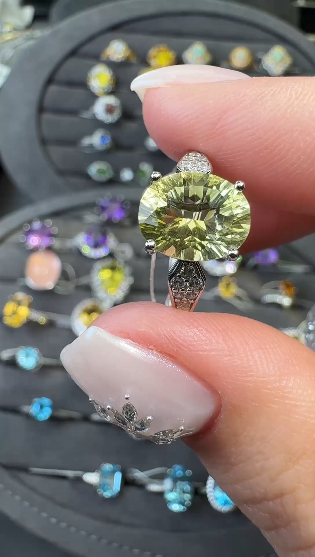 银S925镶嵌戒指水晶2.8ct【七天鉴赏期】