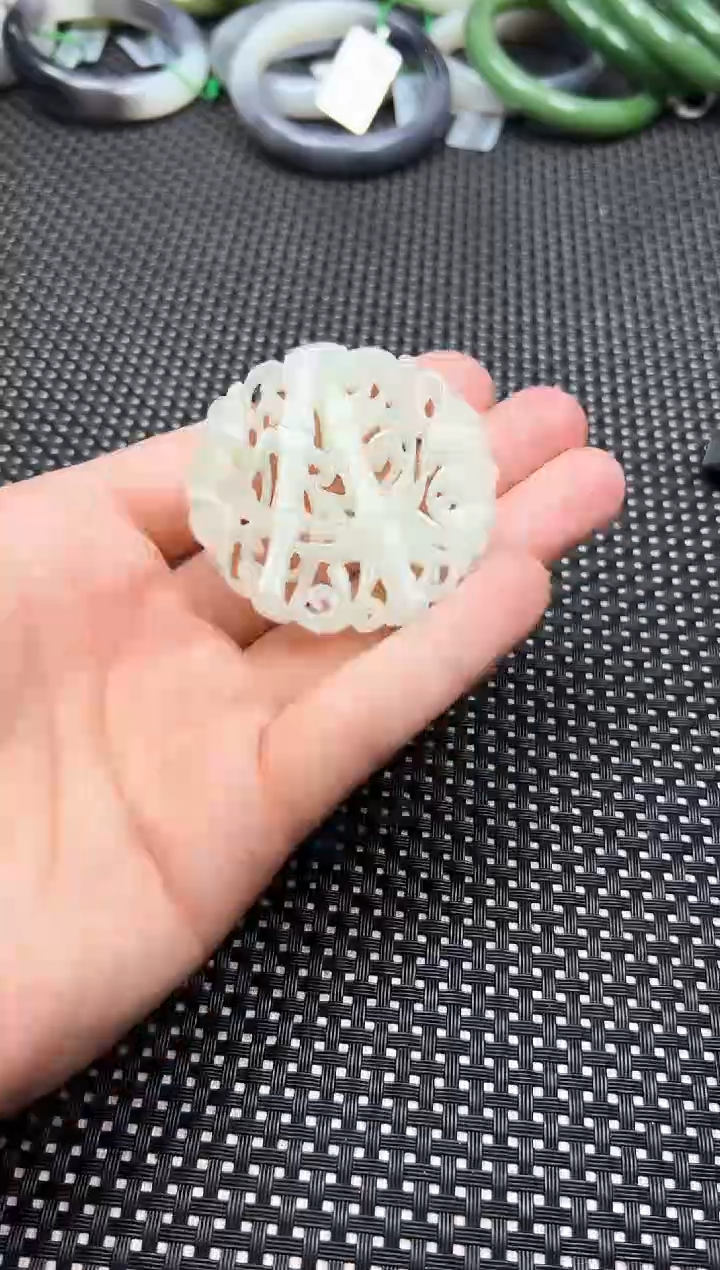 【闪购商品】和田玉挂件未镶嵌一个 多样性发1件