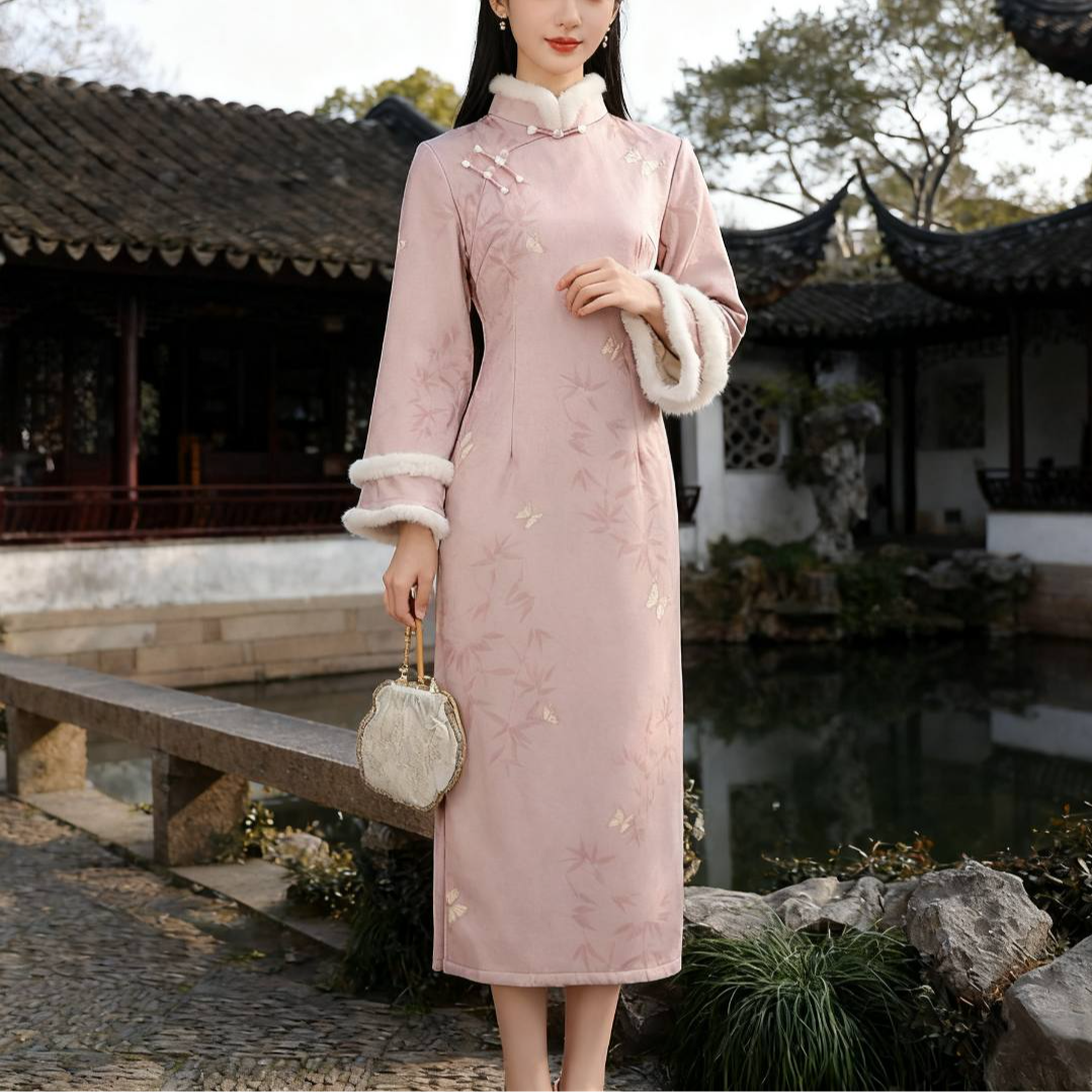 俏娘鱼粉色优雅新中式倒大袖旗袍女2025冬新款保暖毛绒领日常可穿