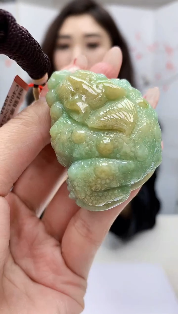 【闪购商品】定制翡翠未镶嵌4829MM-毛货挂件58