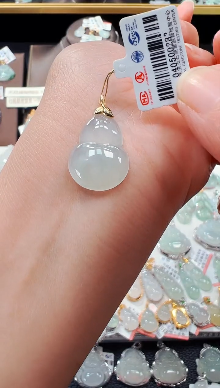 【闪购商品】翡翠吊坠(不含链)18K金镶嵌葫芦吊坠283