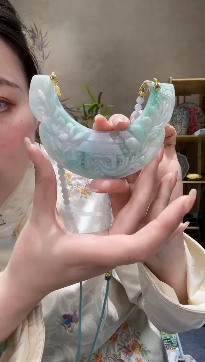 【闪购商品】翡翠颈饰未镶嵌吊坠