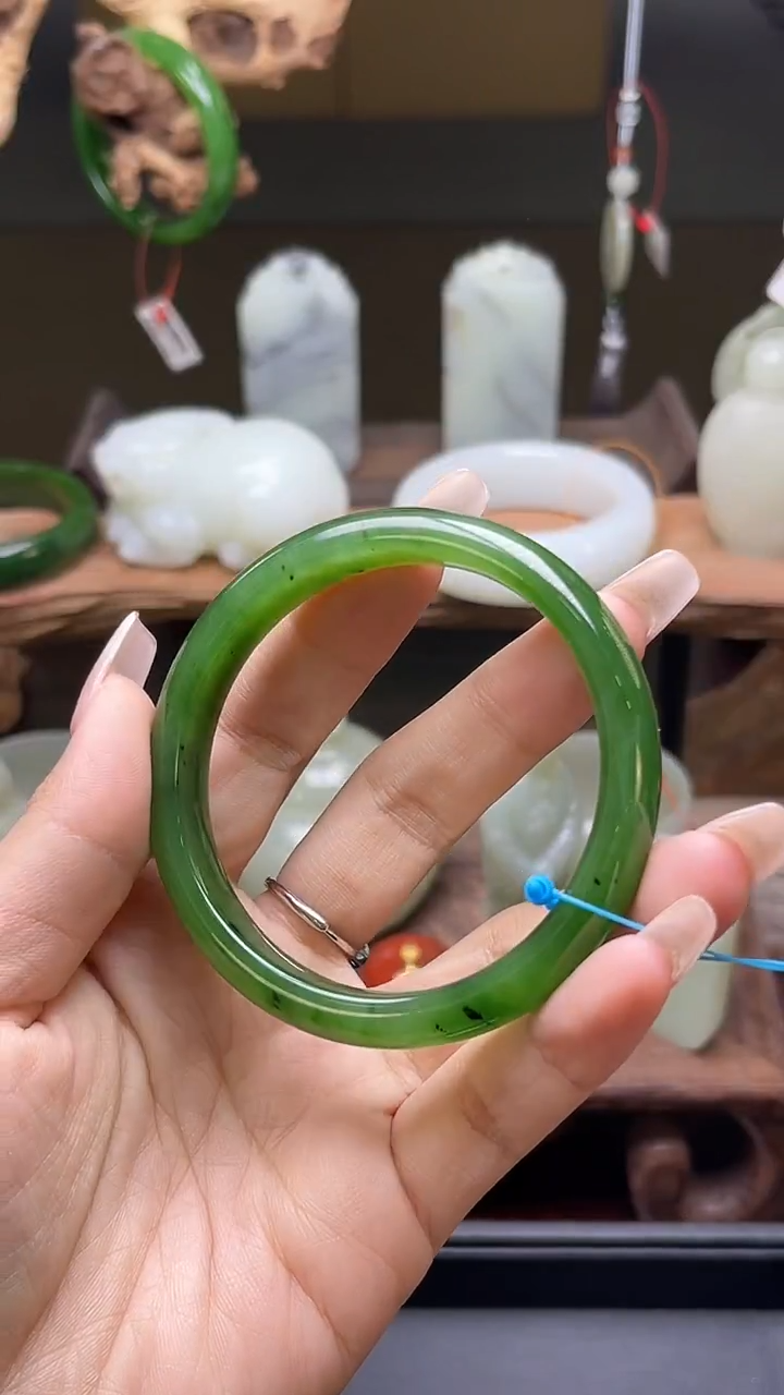 【闪购商品】和田玉手镯未镶嵌俄七碧玉老料57+圈9002213